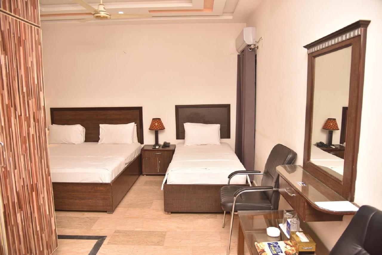 Al-Fateh Hotel Lahore Exterior photo