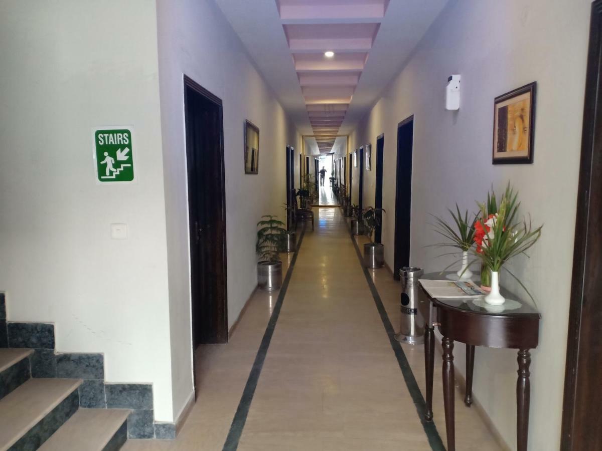 Al-Fateh Hotel Lahore Exterior photo